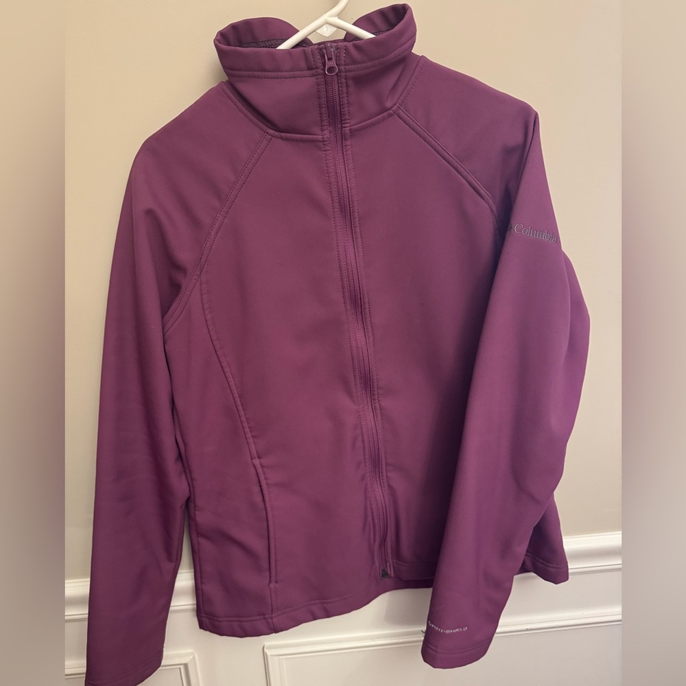 Columbia women’s large purple jacket